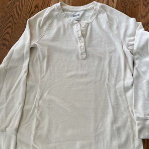 Duluth size medium top